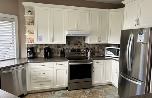 Regional District of Nanaimo Condo | Amazing ocean views from our ocean front condo. Only steps from the beach.n