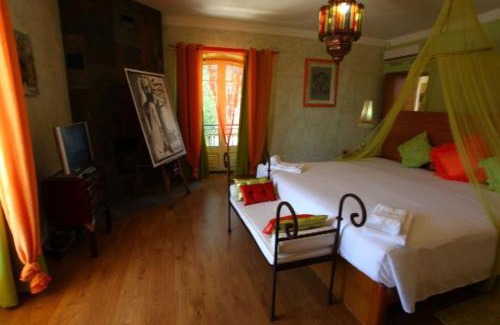 Oura Villa | Amazing Portuguese Villa Villa Heroine 6 Bedrooms Stunning Position On The Cliffs Above A Beach Albufeira