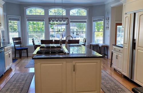 Mystic - New London House | Amazing Stonington Estate With Huge Heated Saltwater Pool