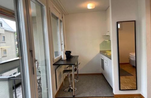 Hochschulen Apartment | Amazing studio in the city centre - Art 17