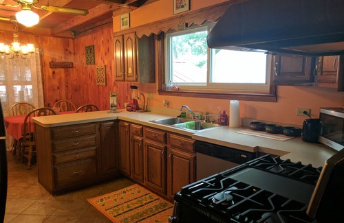 Blossvale House | Amazing Waterfront Vacation Home