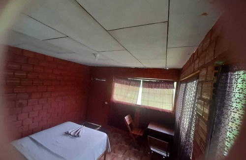 Mazan Cabin | Amazon Queen Lodge