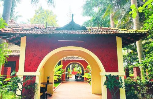 Ramanagara Villa | Ambara Kovilakam Private Pool Villa By Travent Mug