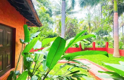 Ramanagara Villa | Ambara Kovilakam Private Pool Villa By Travent Mug