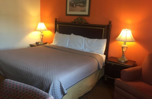 Urbana Hotel | America's Best Inn Urbana Campaign