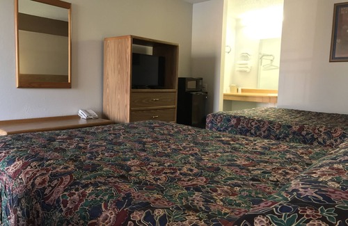 Kansas City Hotel | American Motel Kansas City, Kansas