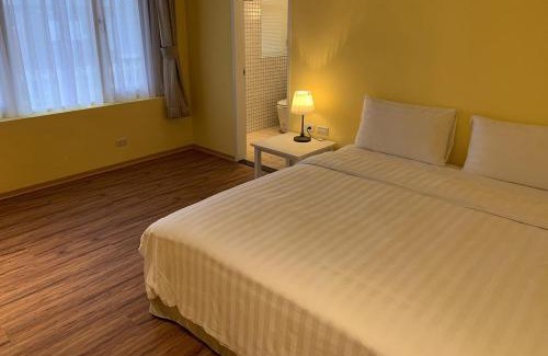 Shilin Hotel | American Village Resort