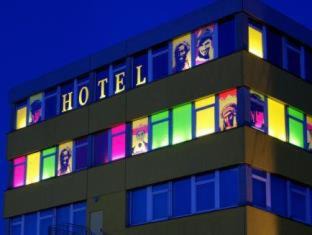Sielmingen Hotel | AMH Airport-Messe-Hotel Stuttgart