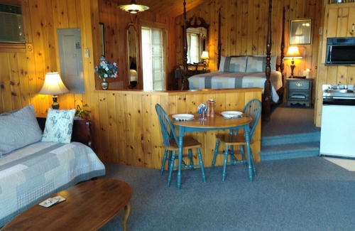 Lorneville Hotel | Amherst Shore Country Inn