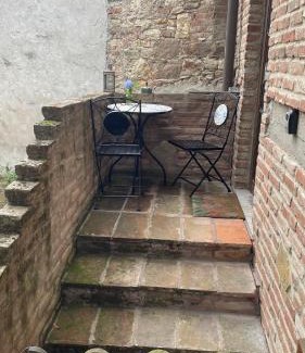 Castello Apartment | Ampio appartamento centro storico