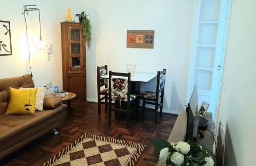 Menino Deus Apartment | Amplo, aconchegante e pertinho de tudo