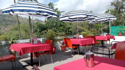 Mount Abu Villa | Amri's Villa