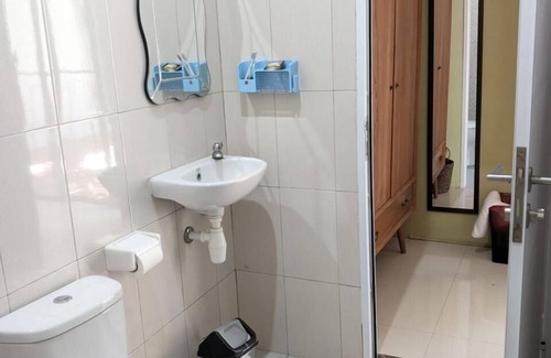 Waingapu Hotel | Amuya Home Stay