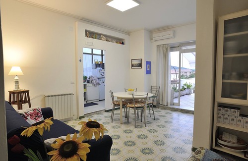 Scauri Apartment | An apartment nestled in the sun 110 meters from the sea