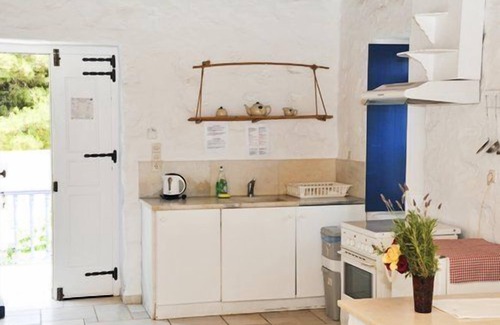 Perissa Apartment | An apartment that sleeps 4 guests in 1 bedroom