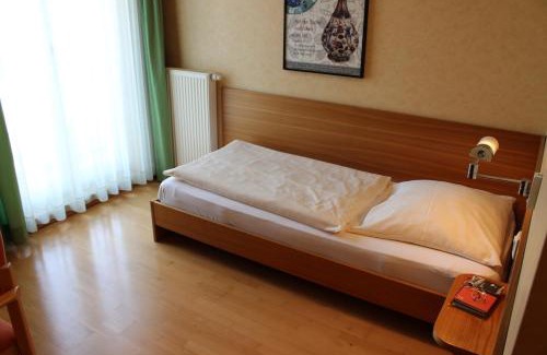 Luenen Hotel | An der Persiluhr Stadt-gut-Hotel