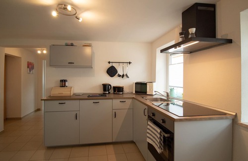 Schwabmuenchen House | An entire house - quiet holiday home for tourists and mechanics