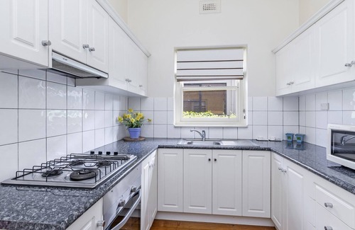 Warrnambool House | An inviting centrally located retreat