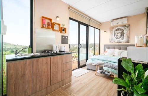 Dixons Creek House | An Unforgettable View by Tiny Away