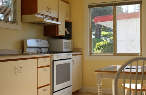 Anacortes Hotel | Anacortes Ship Harbor Inn