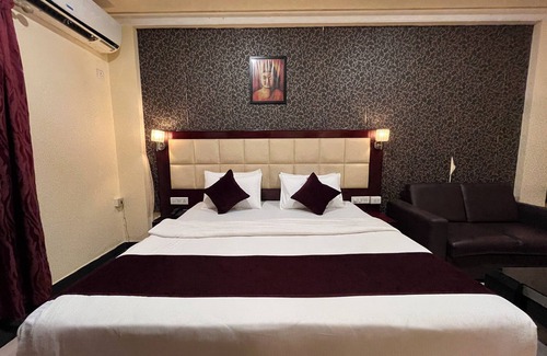 Kamalapur Hotel | Ananya Comfortss