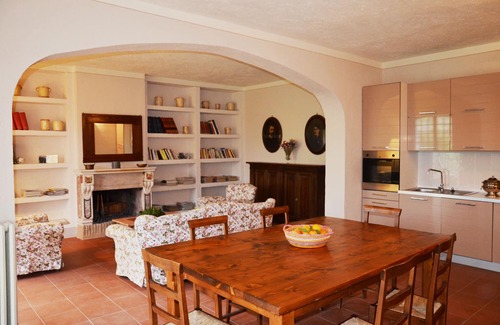 Corbara Cottage | ancient, restored villa in a farm house, private garden, pool in the farm