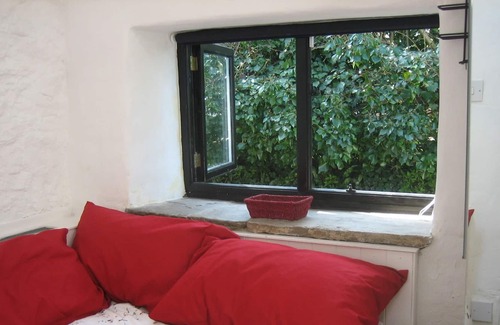 St Hilary House | ancient stone detached structure with own walled courtyard