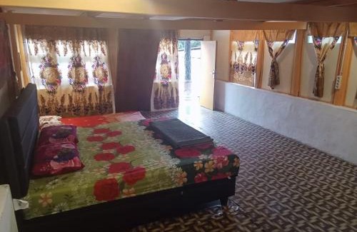 Tuk Tuk House | Andaliman House