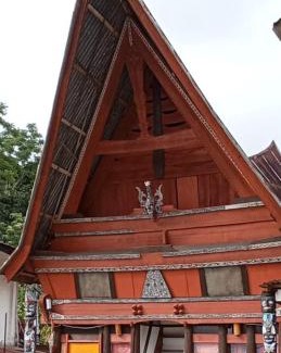 Tuk Tuk House | Andaliman House