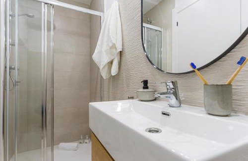 Gijon-Este Apartment | Andy Warhol apartamento con terraza