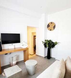 Ermoupoli Apartment | Angel Syros Luxury Apartment