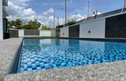 Jalan Bangi House | Anjung Serene + Private Pool (10 pax) @ Semenyih