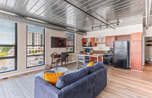 Old West Side Apartment | Ann Arbor City Club Apartments