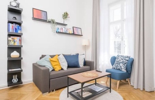 Gries Apartment | Anna and Friends Top 8