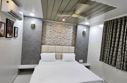 Tuljapur Hotel | Annapurna Executive