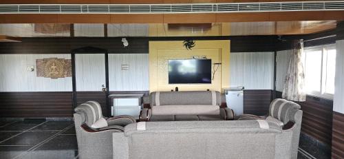 Gannavaram Hotel | Anyhour Stay