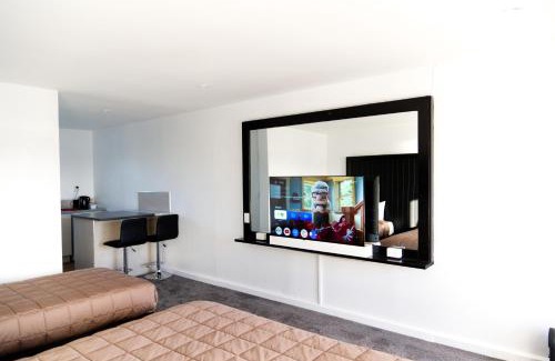 Porirua Hotel | Aotea Lodge Porirua