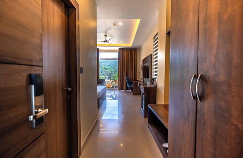 Palampur Hotel | Aotel by Clarks Inn Palampur