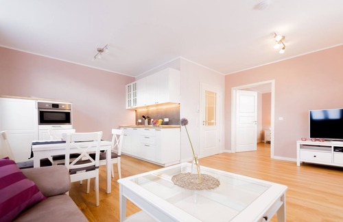 Uerzig Apartment | Ap 4 - Klosterberg-Junior Suite-Premium-Private Bathroom-Vineyard view