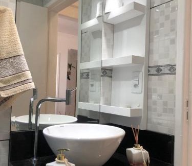 Neva Apartment | Ap no centro com ar condicionado e Garagem Coberta