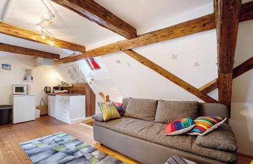 Berggieshubel Apartment | Apartment 'Augustusberg' with Mountain View, Private Terrace and Wi-Fi