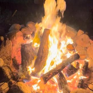 Checiny Apartment | Apartament POD STRZECHĄ