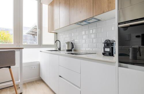 Cotos Apartment | Apartamento 5 - Elegante en Castellana - 4 Torres