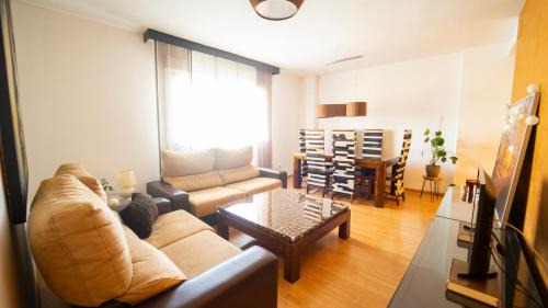 Alhendin Apartment | Apartamento Alhambra a 8 minutos de Granada, con Parking y Piscina