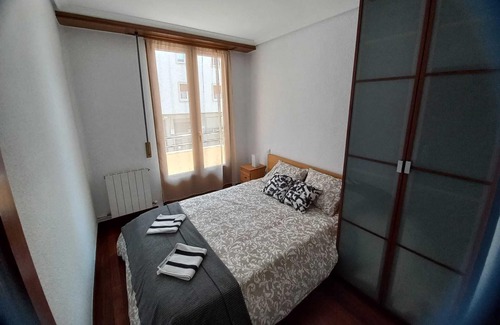 Gernika-Lumo Apartment | Apartamento Amplio y Confortable en el Centro de Gernika