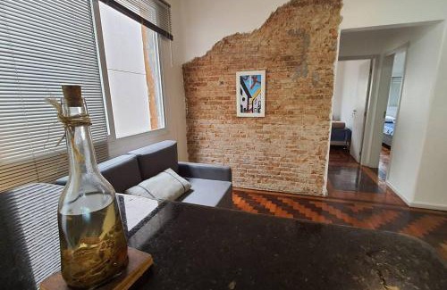 Menino Deus Apartment | Apartamento com espaço para home Office no Menino Deus ao lado do shopping Praia de Belas