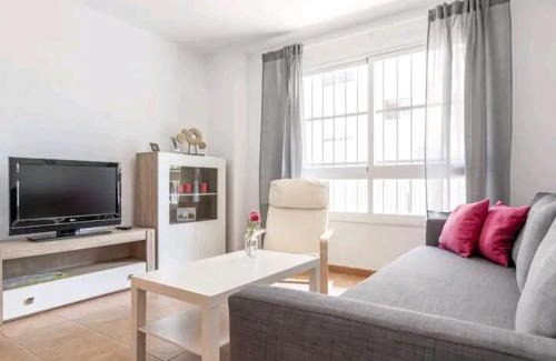 La Algaba Apartment | Apartamento con patio y piscina cerca de Sevilla