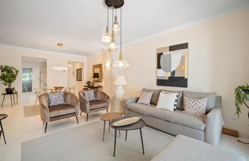 Puerto Banus Apartment | Apartamento de 2 dormitorios en Las Gaviotas - Puerto Banús