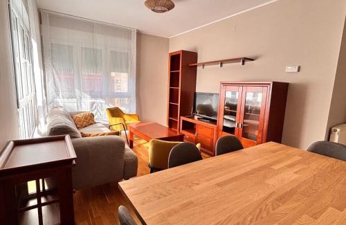 Arriondas Apartment | Apartamento El Balcón de Castañera con garaje