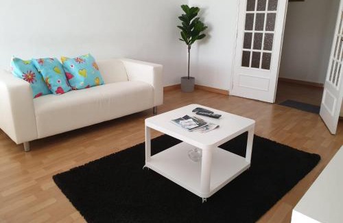 Loures Apartment | Apartamento Girassol